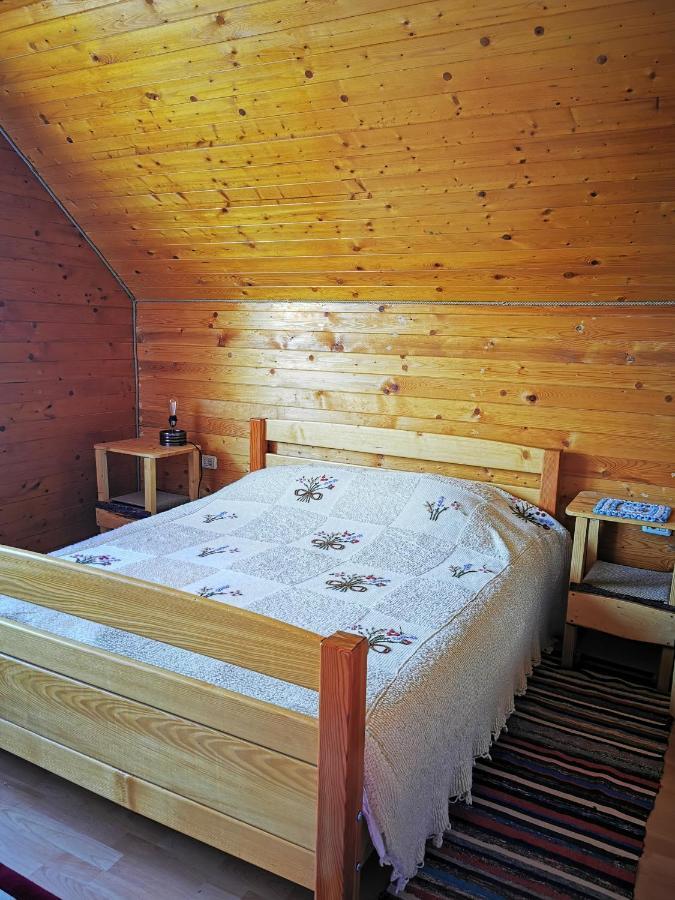 Jugul Taranului Agropensiune Polovragi, Gorj Villa Exterior photo